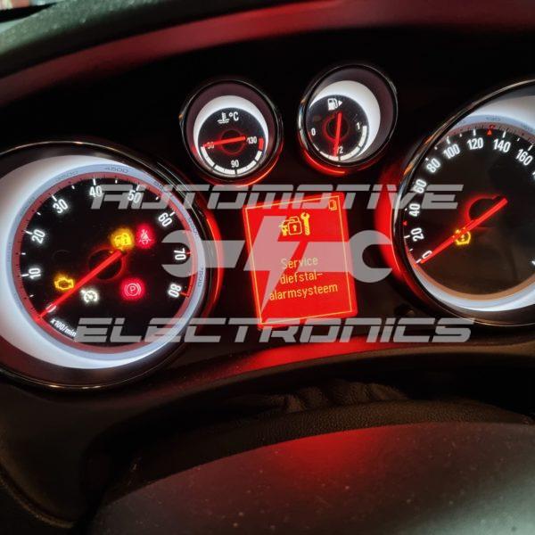 Meriva B Service diefstalalarmsysteem storing B101D39 Electronic